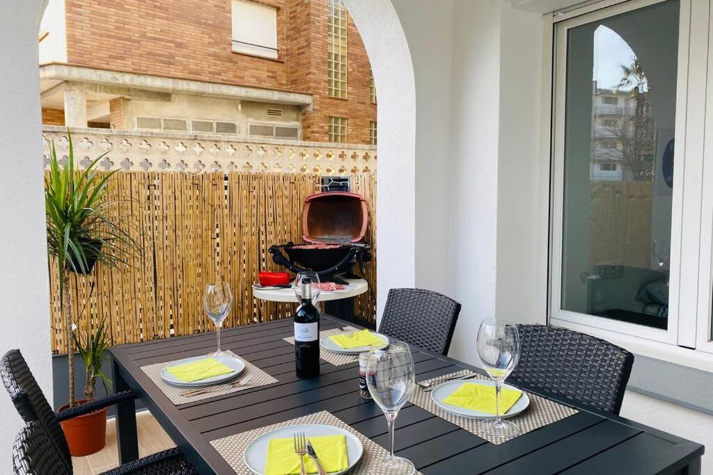 70 M2, Apartamento Cerca De La Playa, Apto Minusvalidos. Ρόζες Εξωτερικό φωτογραφία